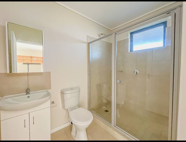 1 BEDROOM APARTMENT TO LET IN BALLITO CENTRAL